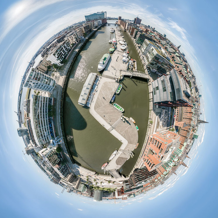 360° HDR Panorama im Little Planet Effekt der Hafencity in Hamburg